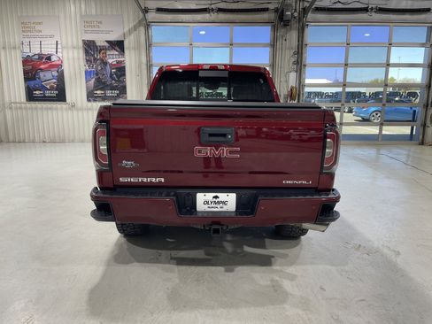Used 2017 GMC Sierra 1500 Denali AWD/4WD image 7