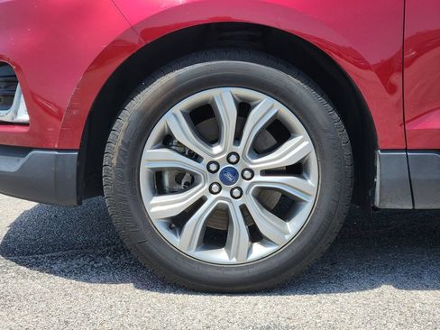 Used 2019 Ford Edge Titanium AWD/4WD image 7