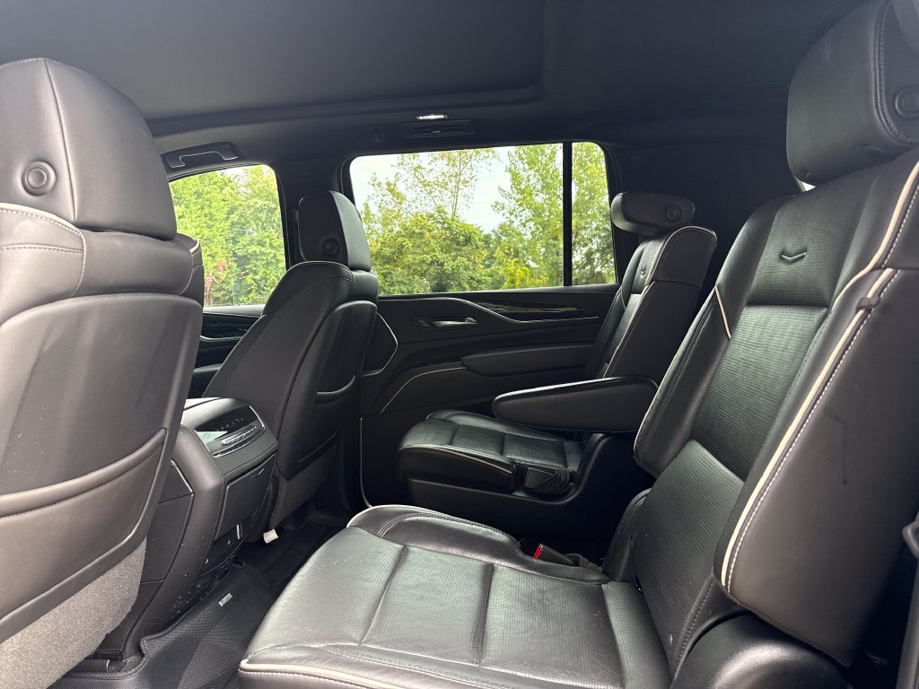 Used 2022 Cadillac Escalade ESV Sport w/ Touring Package AWD/4WD image 12