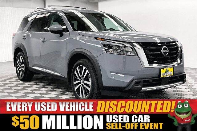 Used 2025 Nissan Pathfinder Platinum w/ Cargo Package FWD image 1