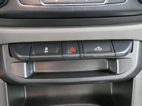 Used 2016 Chevrolet Colorado W/T RWD image 18