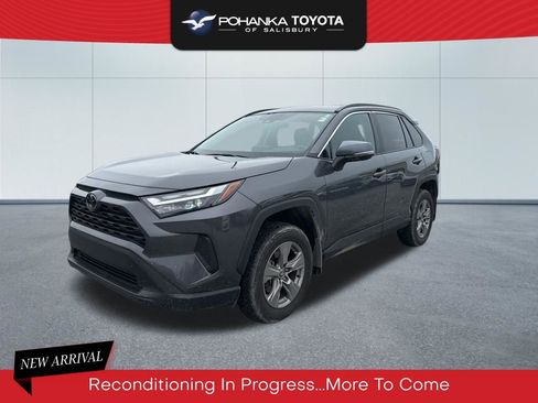 Used 2024 Toyota RAV4 XLE image 1