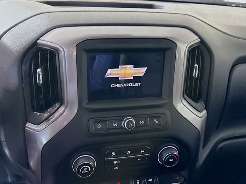 Used 2022 Chevrolet Silverado 1500 W/T w/ Trailering Package image 17