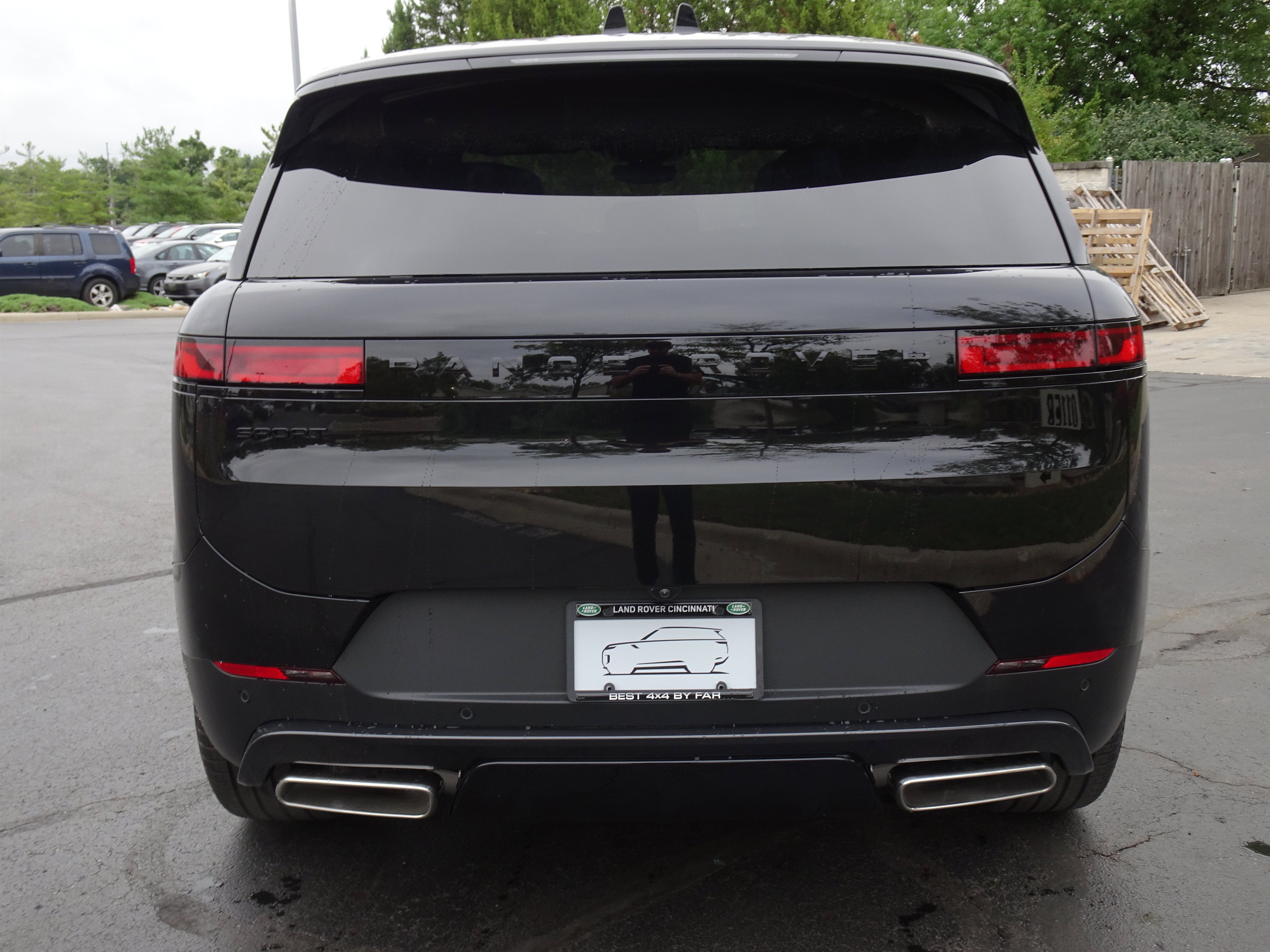 New 2027 Land Rover Range Rover Sport SE AWD/4WD image 5