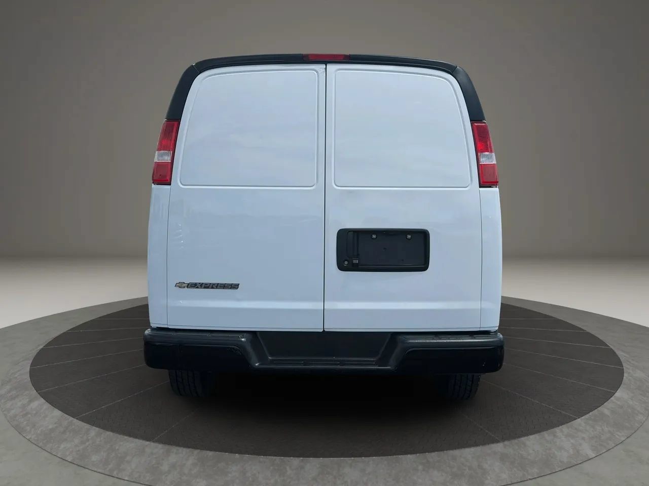 Used 2023 Chevrolet Express 2500 Extended w/ Driver Convenience Package RWD image 5