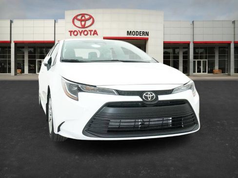 New 2026 Toyota Corolla LE image 32