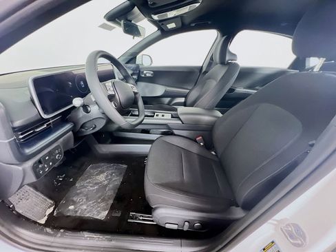 New 2025 Hyundai Ioniq 6 SE image 19