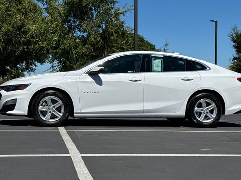 Used 2023 Chevrolet Malibu LT FWD image 14