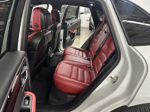 Used 2017 Porsche Macan GTS w/ Premium Package Plus AWD/4WD image 11
