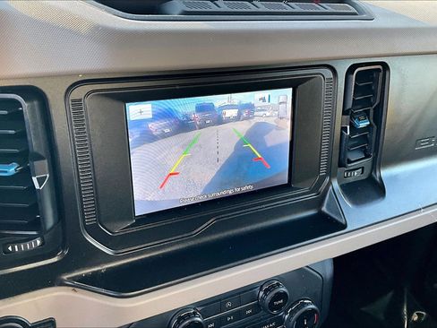 Used 2022 Ford Bronco Wildtrak image 21