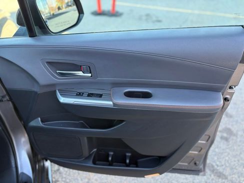 Used 2022 Toyota Sienna XSE image 27