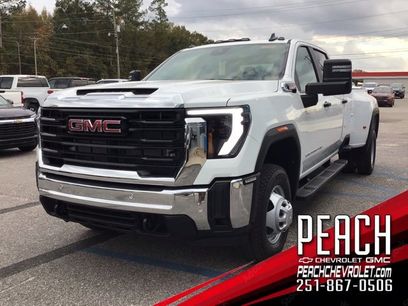 New 2026 GMC Sierra 3500 Pro w/ 1SA Pro Safety Plus Package