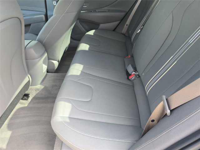 Used 2025 Hyundai Elantra Sport FWD image 12