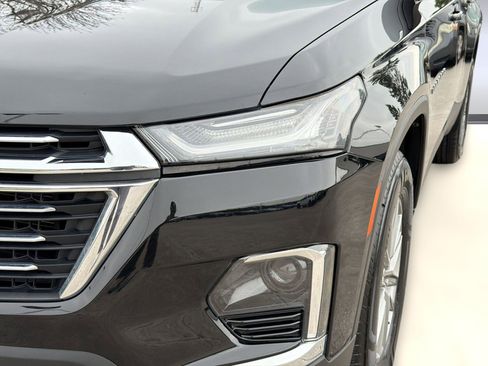 Certified 2023 Chevrolet Traverse LT FWD image 10