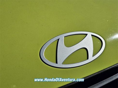 Used 2025 Hyundai Kona SEL image 6