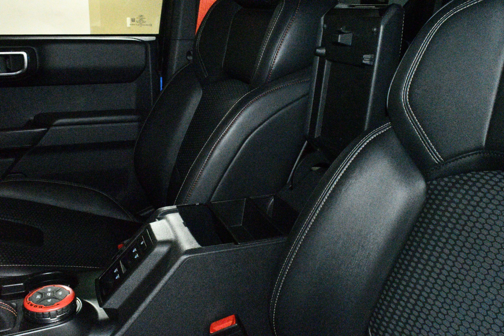 Used 2024 Ford Bronco Raptor AWD/4WD image 42