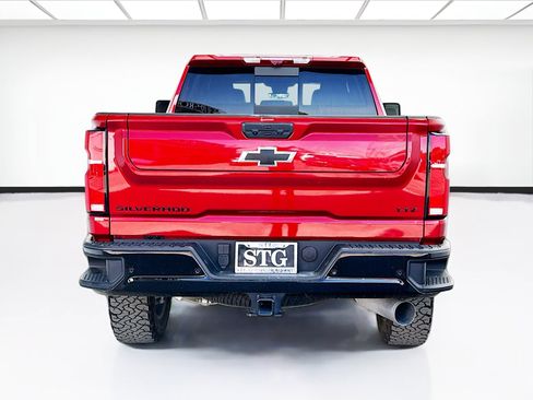 Used 2025 Chevrolet Silverado 2500 LTZ w/ LTZ Plus Package image 5