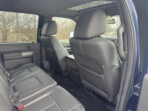 Used 2011 Ford F250 Lariat w/ Lariat Interior Pkg image 26