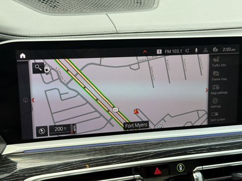 Used 2022 BMW X7 M50i AWD/4WD image 23