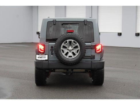 Used 2014 Jeep Wrangler Unlimited Rubicon w/ Connectivity Group image 7