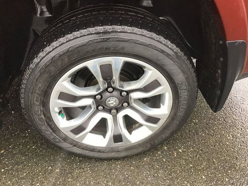 Used 2022 RAM 1500 Limited w/ Body-Colour Bumper Group image 10