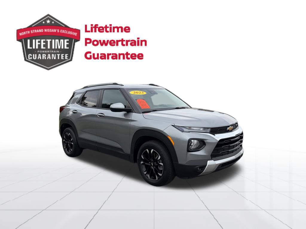 Used 2023 Chevrolet TrailBlazer LT FWD image 9