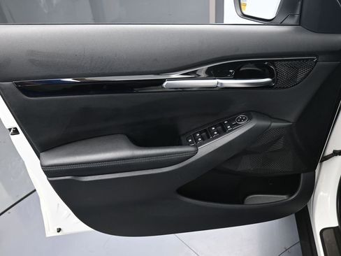 Used 2022 Kia Seltos EX image 13