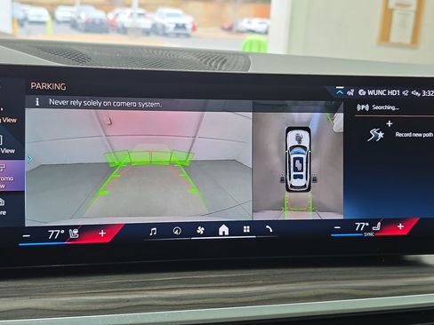 Used 2024 BMW X7 xDrive40i w/ M Sport Package image 24