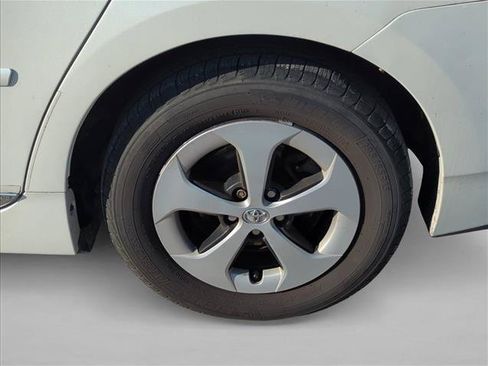 Used 2014 Toyota Prius Four FWD image 6