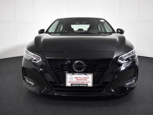 Used 2023 Nissan Sentra SR w/ Midnight Edition Package FWD image 2