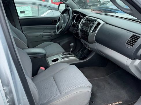Used 2012 Toyota Tacoma 4x4 Double Cab w/ TRD Sport Pkg image 7