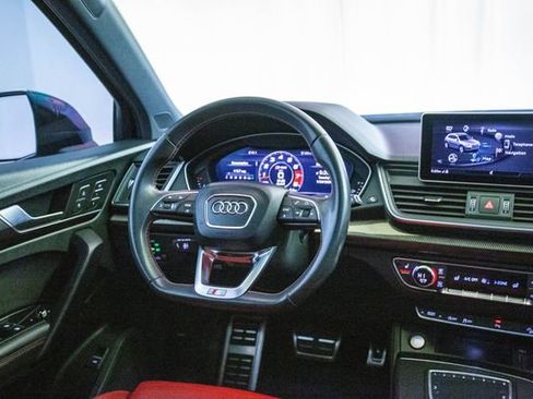 Used 2020 Audi SQ5 Premium Plus w/ Premium Plus Package image 4