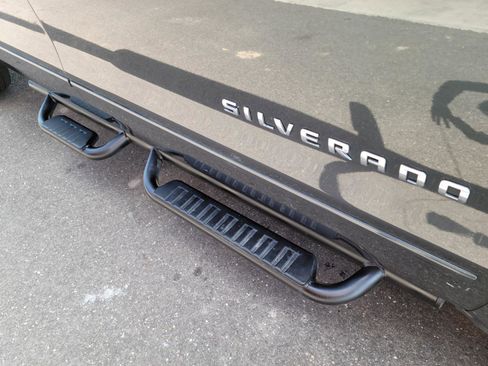 Used 2018 Chevrolet Silverado 1500 LT w/ All Star Edition AWD/4WD image 15