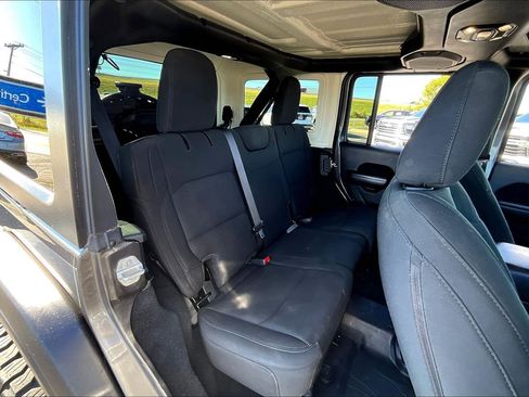 Used 2021 Jeep Wrangler Unlimited Sport image 28