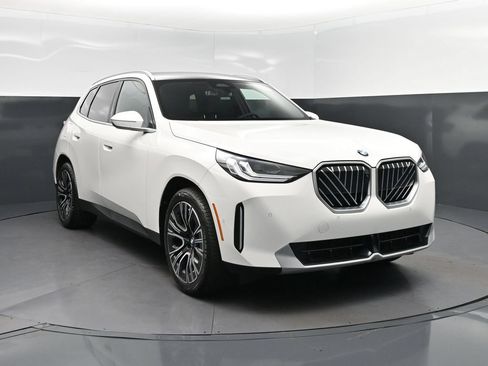 Used 2026 BMW X3 xDrive30i w/ Premium Package AWD/4WD image 9