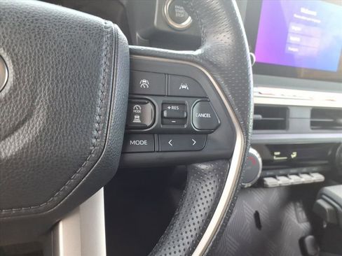 Certified 2025 Toyota 4Runner SR5 image 23