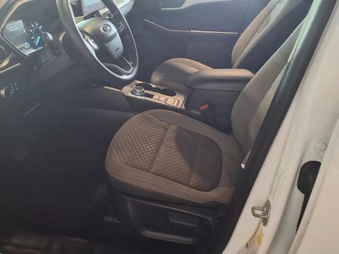 Used 2022 Ford Escape SE FWD image 17