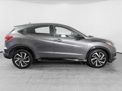 Used 2020 Honda HR-V Sport image 9