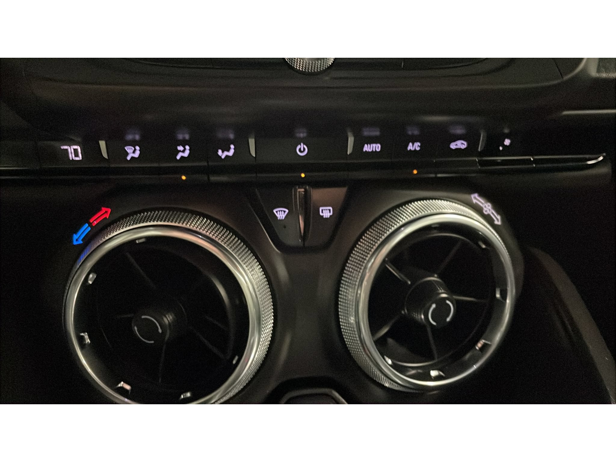 Used 2023 Chevrolet Camaro LT w/ Technology Package RWD image 14