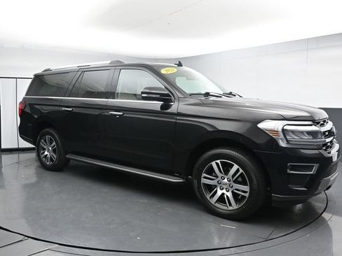 Used 2023 Ford Expedition Max Limited AWD/4WD image 2