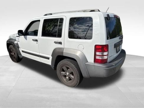 Used 2011 Jeep Liberty Renegade w/ Premium Group AWD/4WD image 6