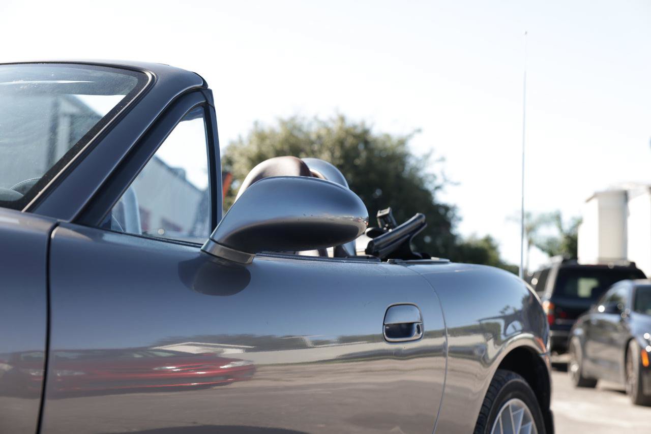 Used 2002 MAZDA MX-5 Miata SE RWD image 34