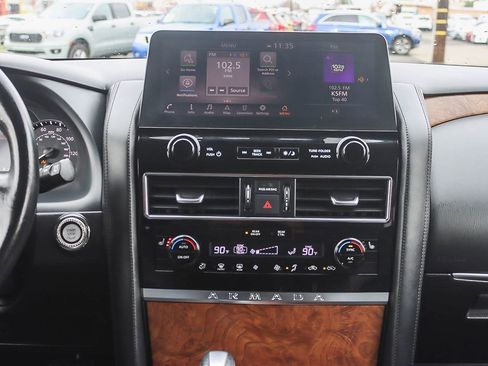 Used 2021 Nissan Armada SL w/ Captain's Chairs Package image 12
