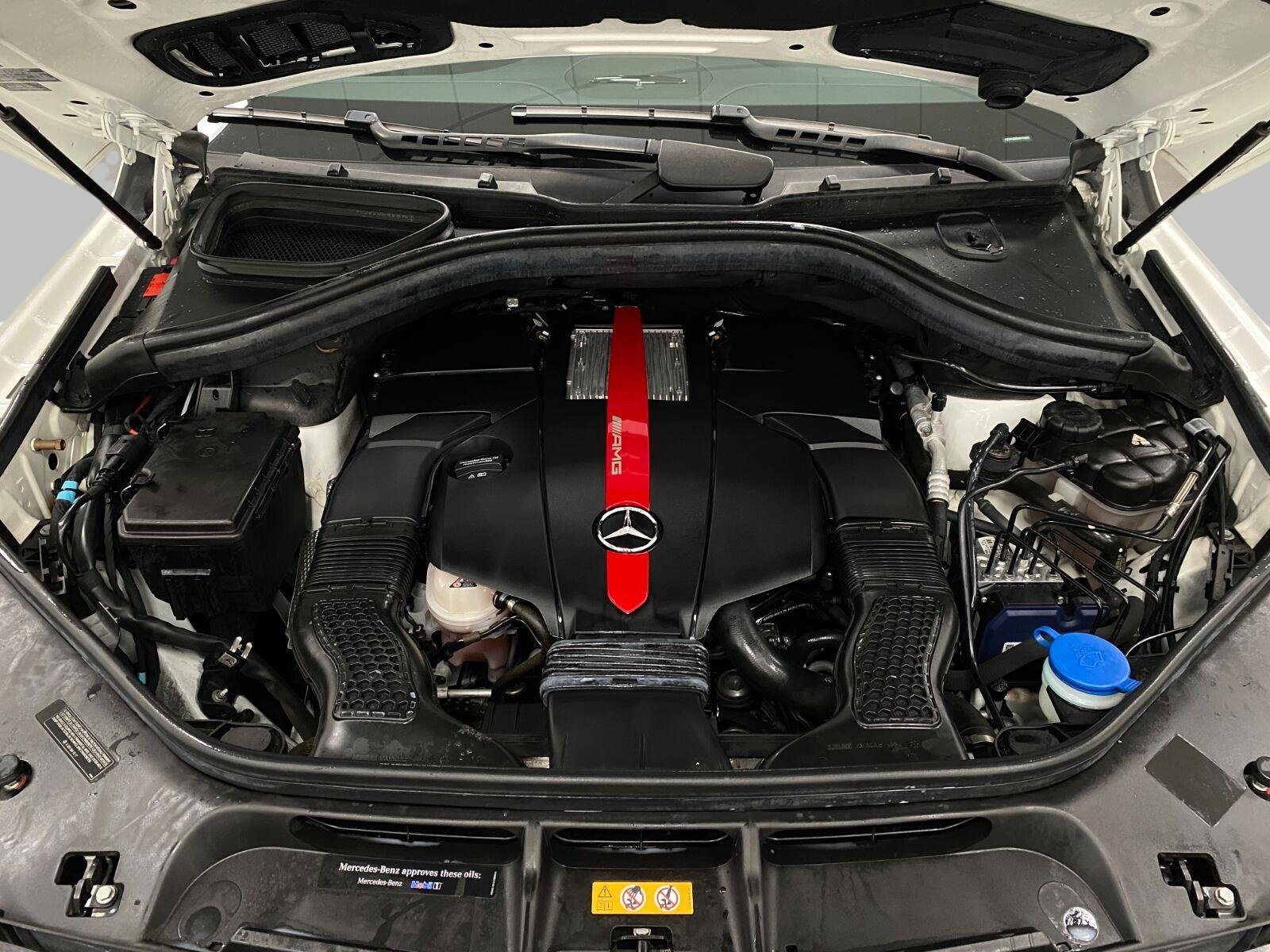 Used 2017 Mercedes-Benz GLE 43 AMG 4MATIC image 11