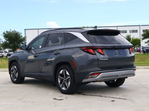 Used 2026 Hyundai Tucson SEL FWD image 3