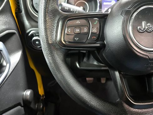 Used 2019 Jeep Wrangler Sport AWD/4WD image 14