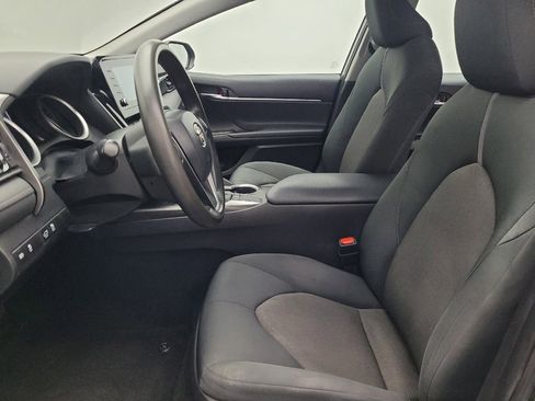 Used 2022 Toyota Camry LE image 17