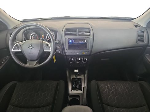Used 2024 Mitsubishi Outlander Sport ES AWD/4WD image 9