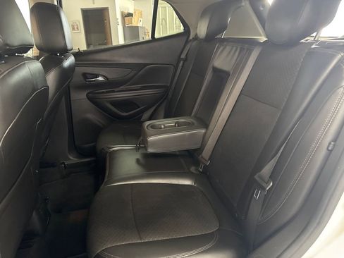 Used 2020 Buick Encore Preferred image 17