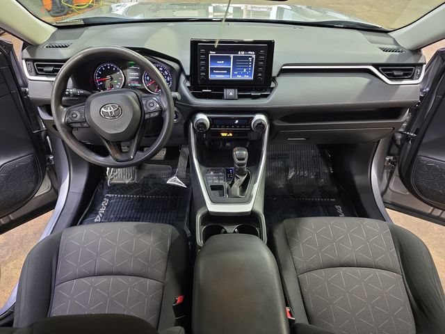 Used 2019 Toyota RAV4 XLE w/ All Weather Liner Package AWD/4WD image 10